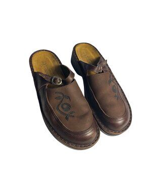 Naot Womens Brown Leather Mules Slip-On Shoes 7-7.5 Buckle Comfort Embroidered